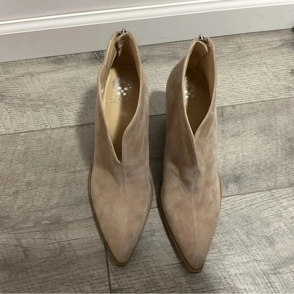 Vince Camuto Ginsel Ankle Bootie Size 11M - Picture 6 of 9